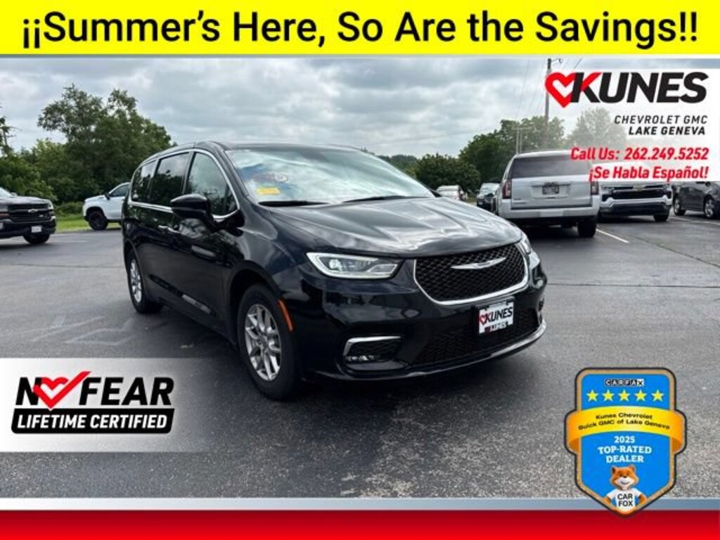 Used 2024 Chrysler Pacifica Touring L