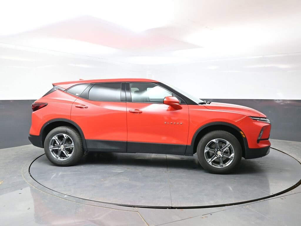 Used 2025 Chevrolet Blazer 2LT SUV