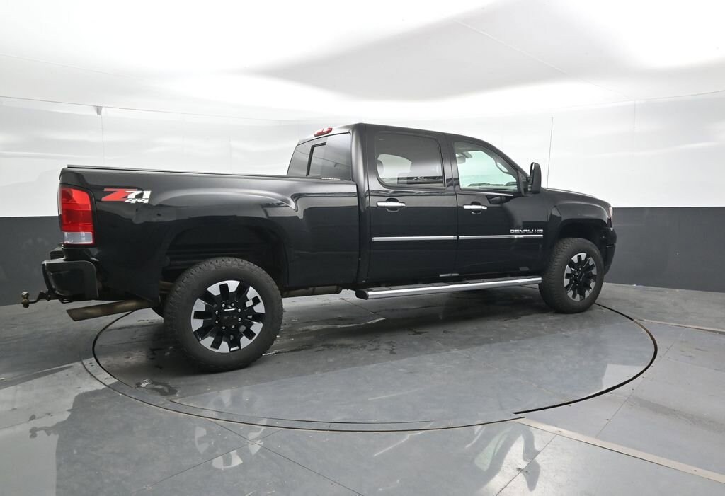 Used 2011 GMC Sierra 2500 HD Denali Truck