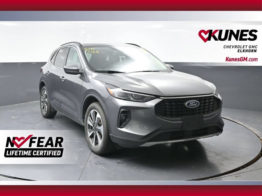 Used 2025 Ford Escape Platinum