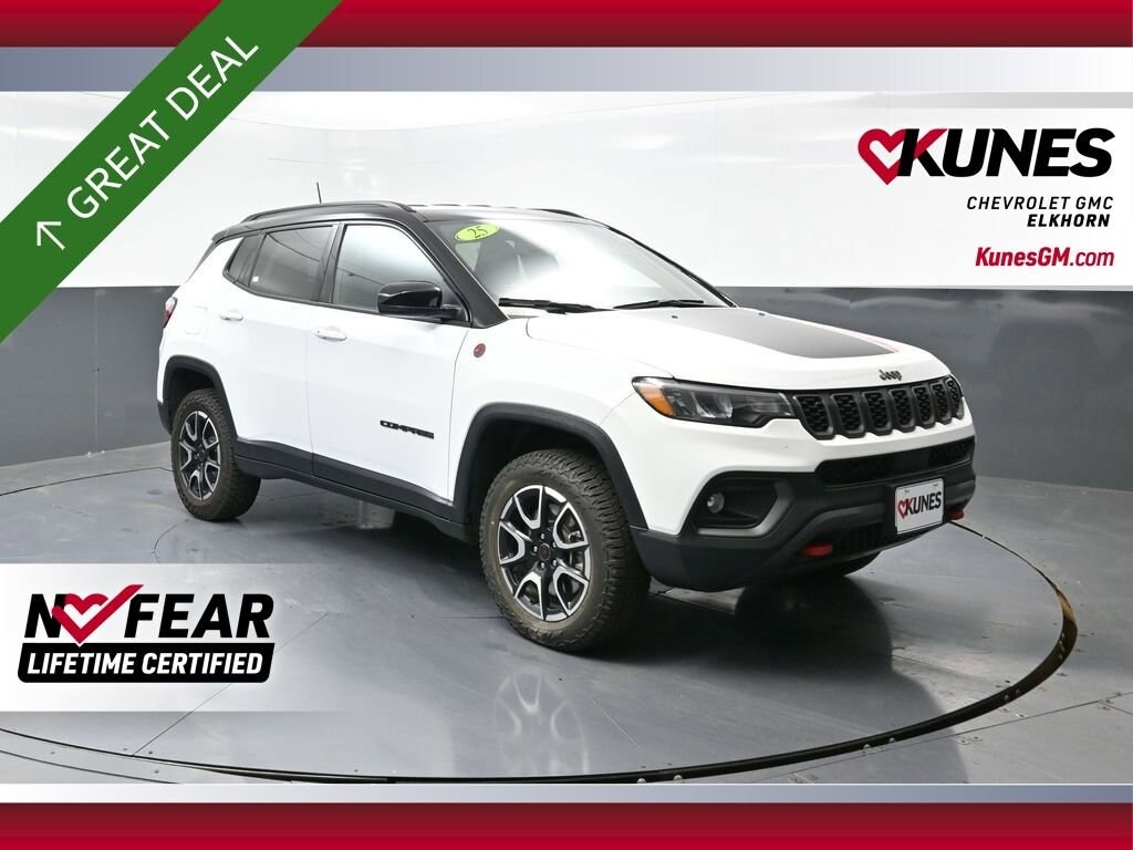 Used 2025 Jeep Compass Trailhawk
