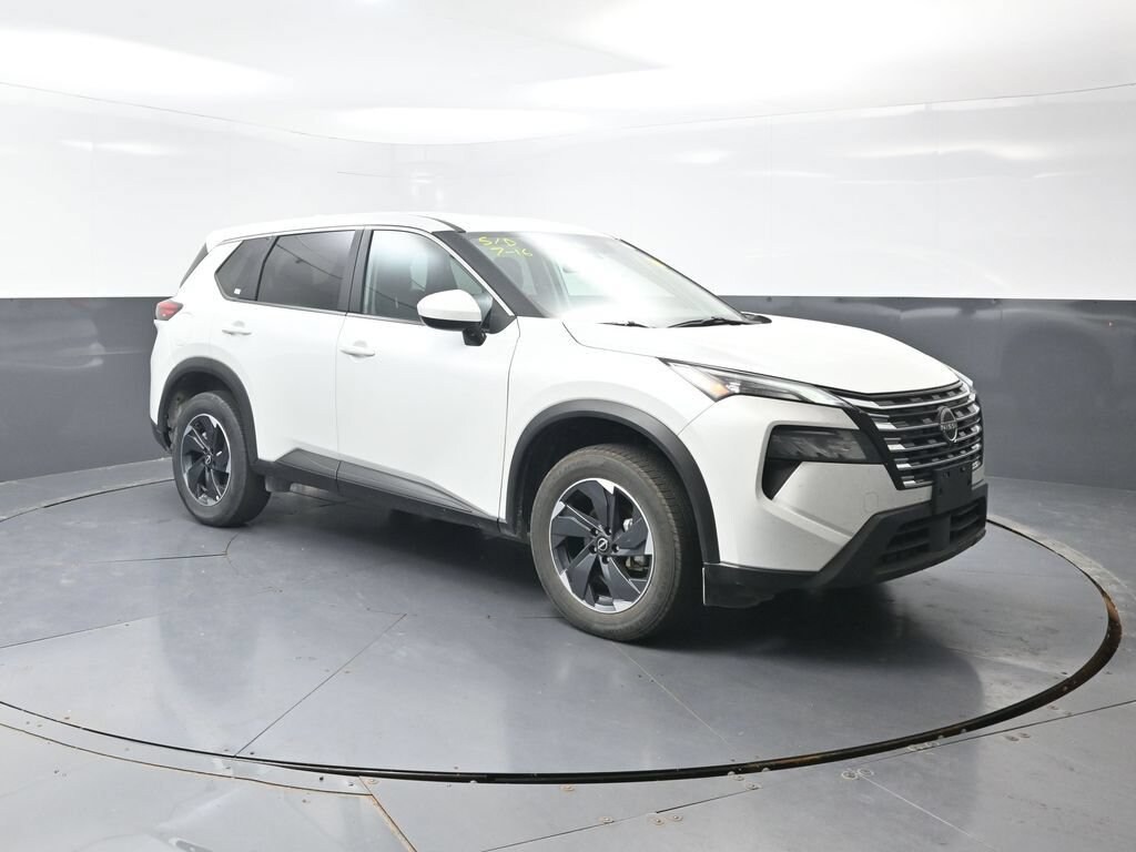 Used 2025 Nissan Rogue SV