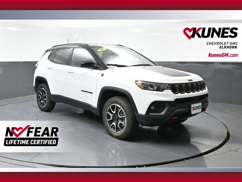 Used 2025 Jeep Compass Trailhawk