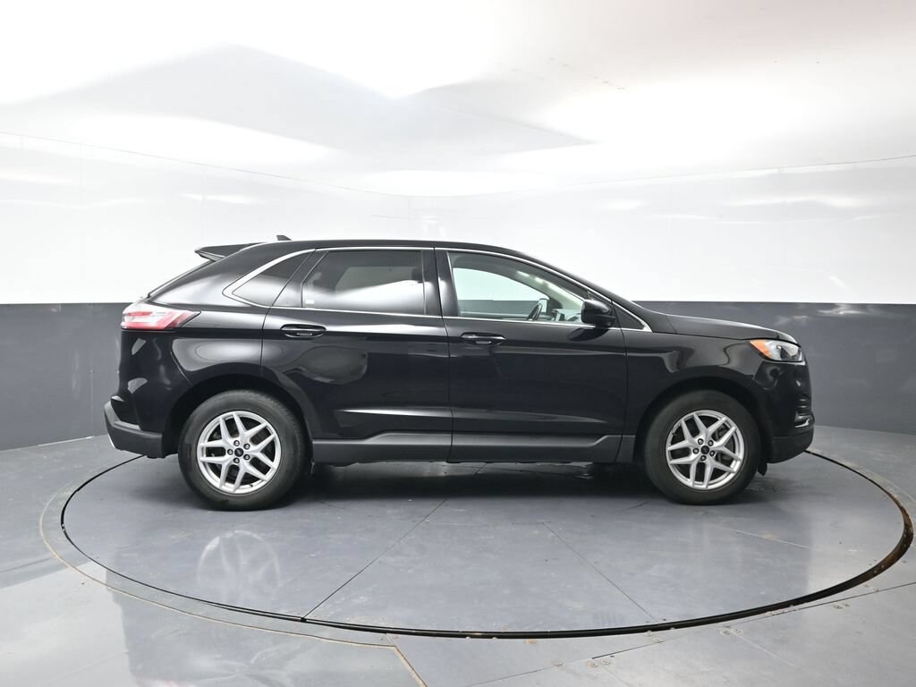 Used 2024 Ford Edge SEL
