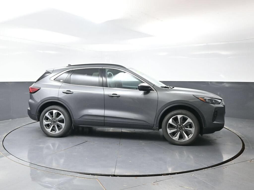Used 2025 Ford Escape Platinum