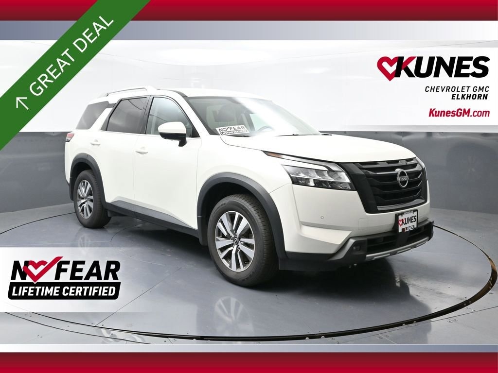 Used 2023 Nissan Pathfinder SL