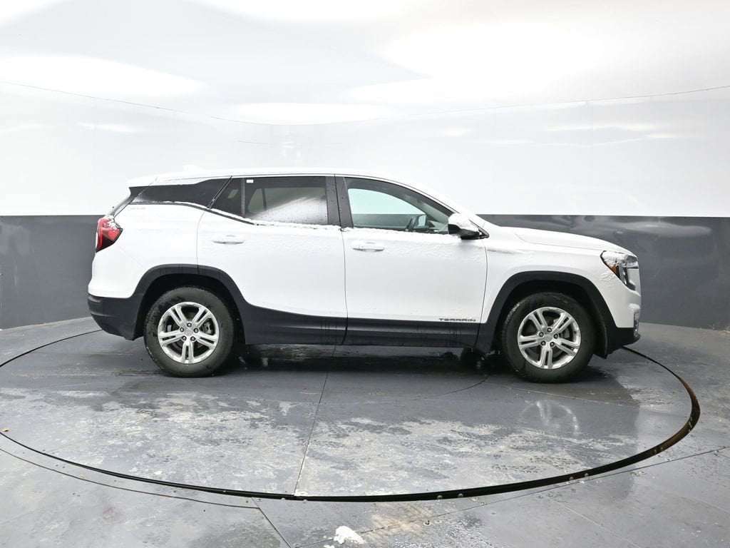 Used 2024 GMC Terrain SLE SUV