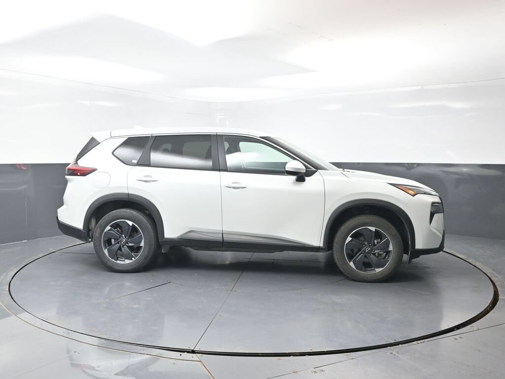 Used 2025 Nissan Rogue SV