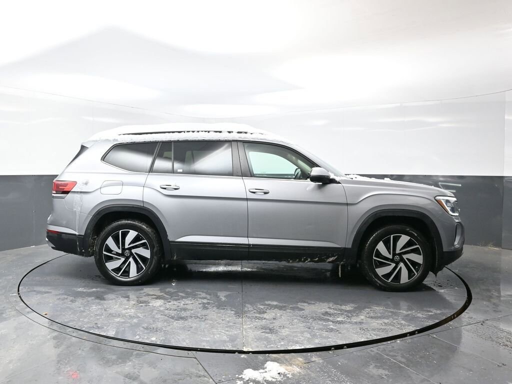 Used 2025 Volkswagen Atlas 2.0T SE w/Technology