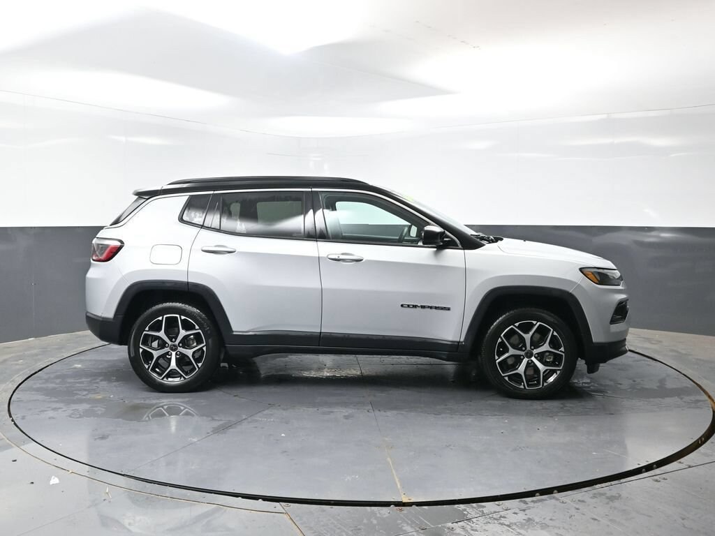 Used 2025 Jeep Compass Limited