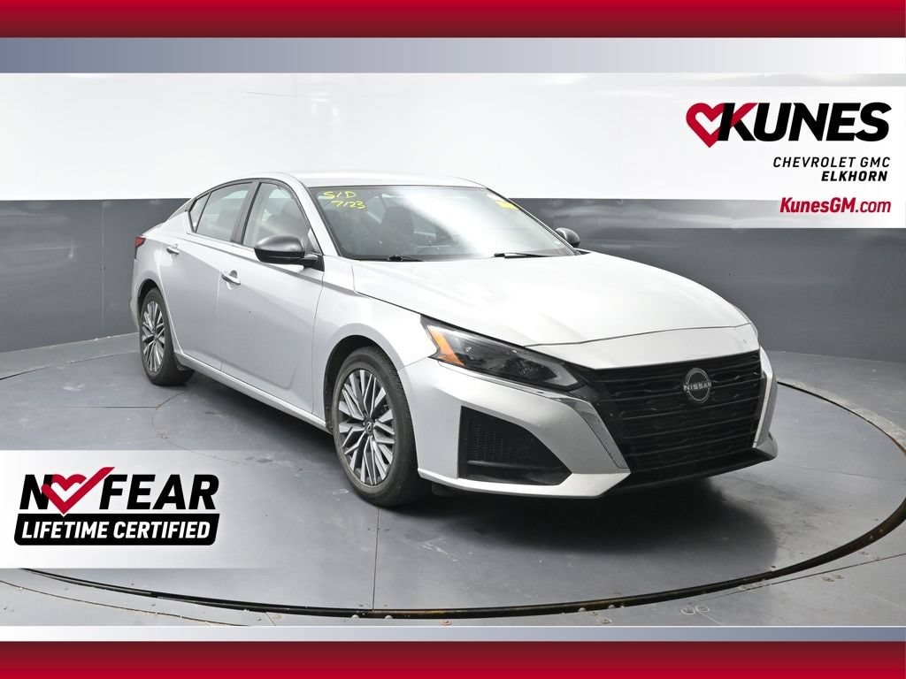 Used 2024 Nissan Altima 2.5 SV