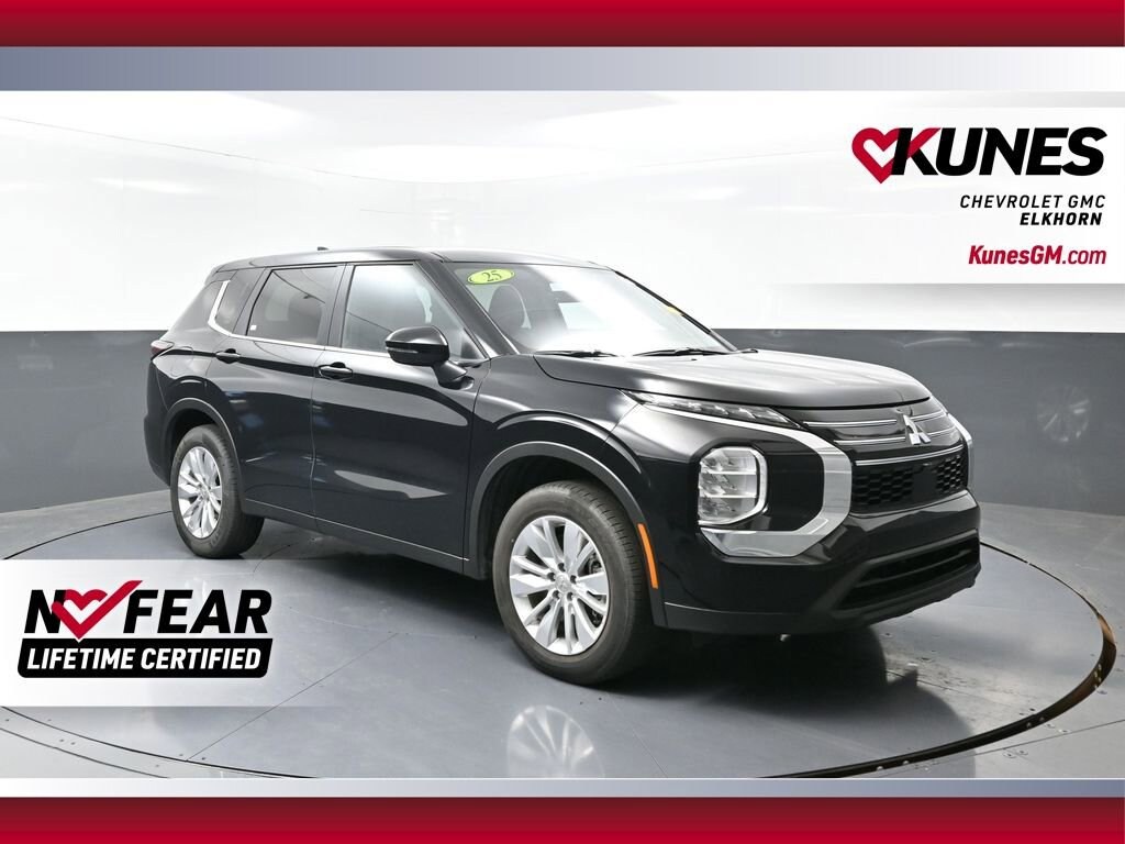 Used 2025 Mitsubishi Outlander ES