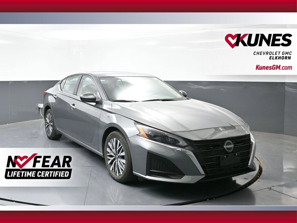 Used 2024 Nissan Altima 2.5 SV