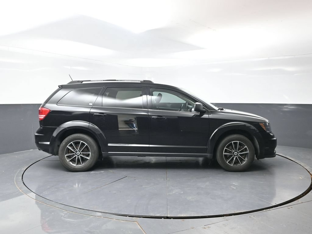 Used 2018 Dodge Journey SE