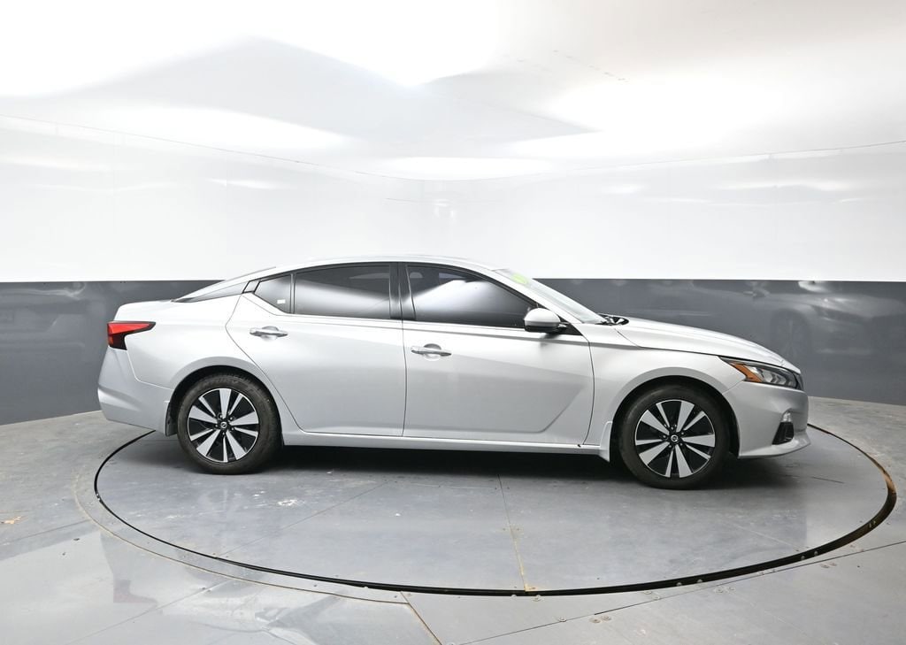 Used 2020 Nissan Altima 2.5 SV