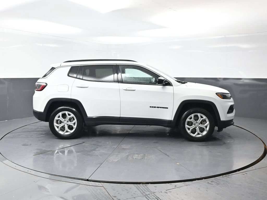 Used 2024 Jeep Compass Latitude