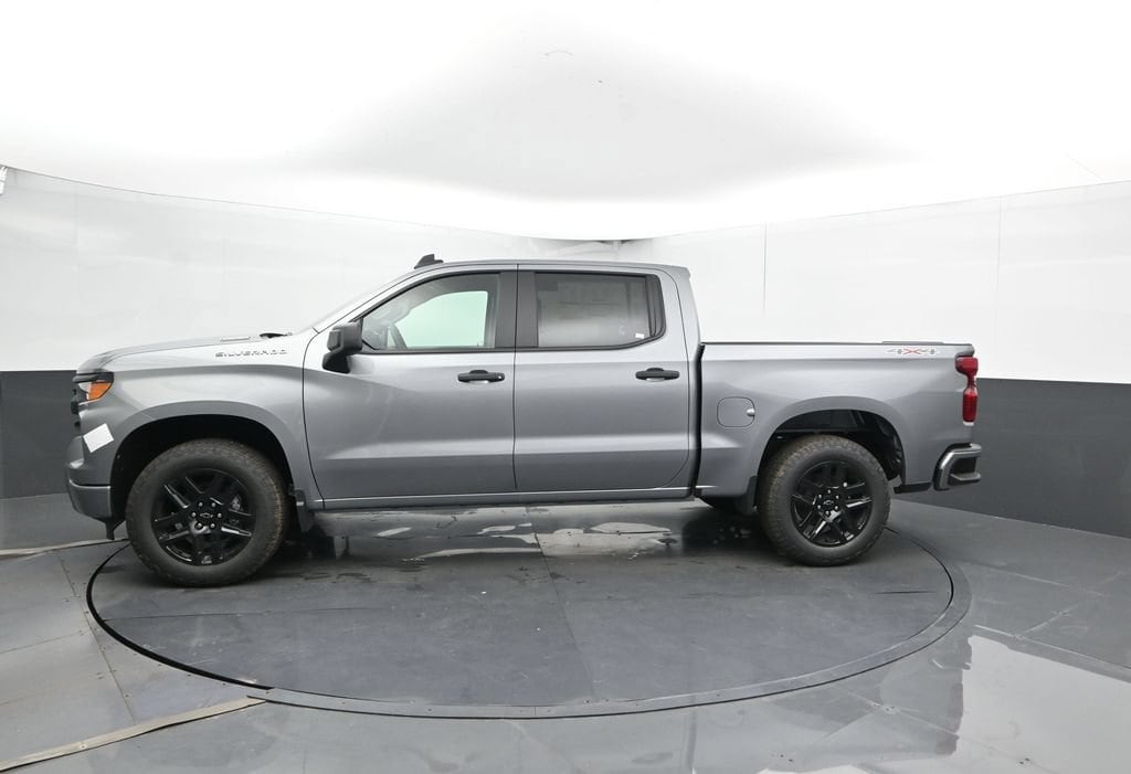 New 2026 Chevrolet Silverado 1500 Custom Truck