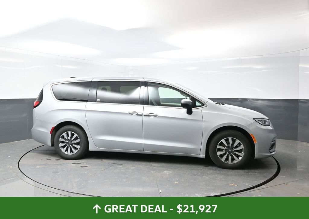 Used 2023 Chrysler Pacifica Hybrid Touring L