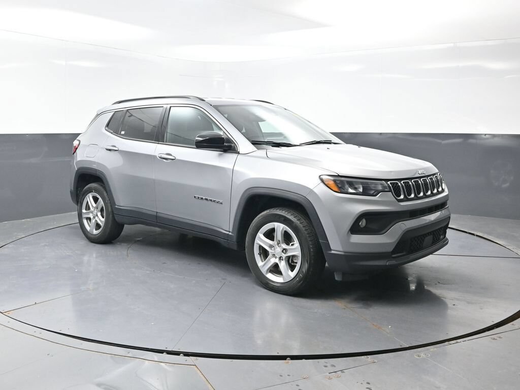 Used 2024 Jeep Compass Latitude