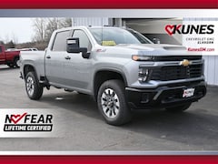 2026 Chevrolet Silverado 2500 HD Custom Truck