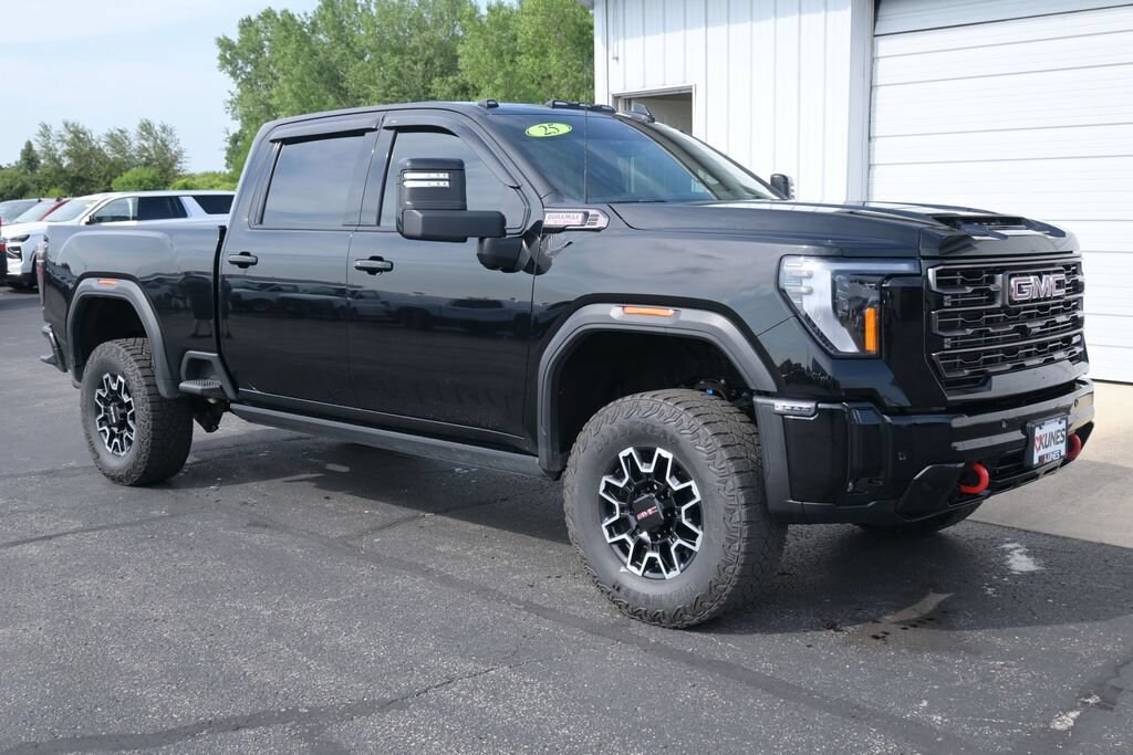 Used 2025 GMC Sierra 2500 HD AT4X Truck