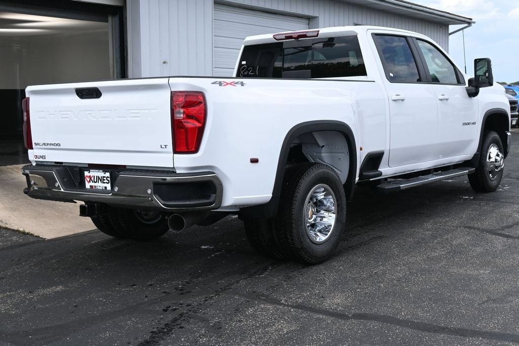 New 2026 Chevrolet Silverado 3500 HD LT DRW Truck