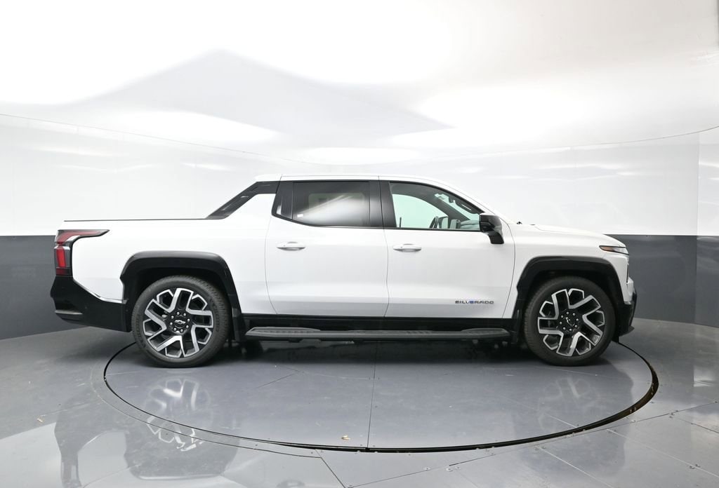 New 2025 Chevrolet Silverado EV RST - Max Range Truck