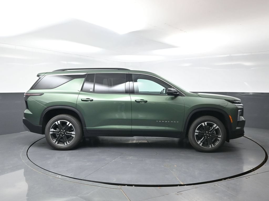 New 2027 Chevrolet Traverse LT SUV