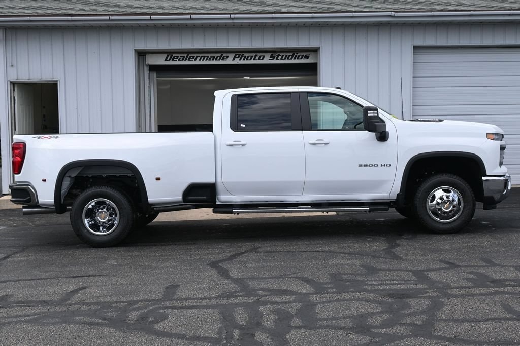 New 2026 Chevrolet Silverado 3500 HD LT DRW Truck