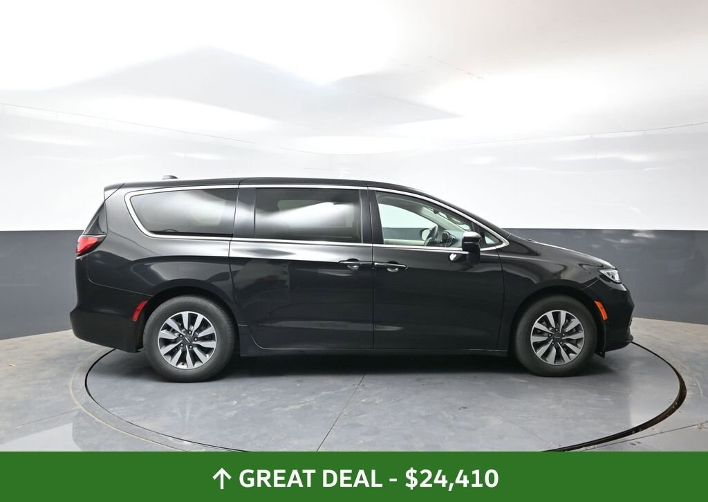 Used 2023 Chrysler Pacifica Hybrid Touring L