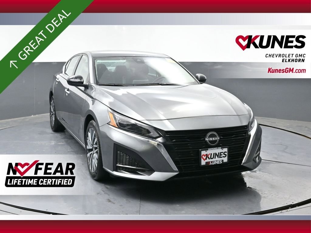 Used 2024 Nissan Altima 2.5 SV
