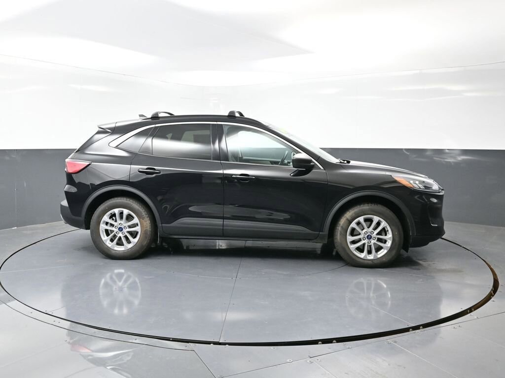 Used 2022 Ford Escape SE