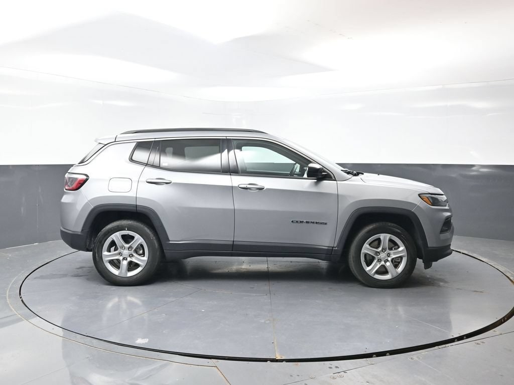 Used 2024 Jeep Compass Latitude