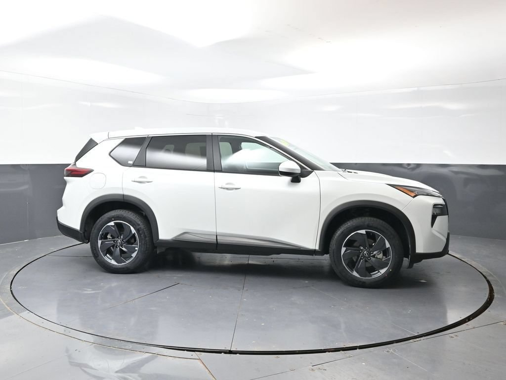 Used 2025 Nissan Rogue SV