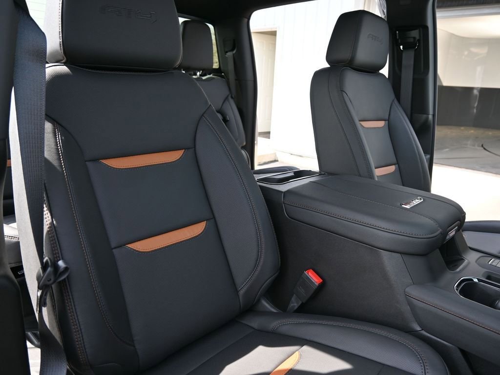 2026 GMC Sierra 2500HD AT4 - Photo 36