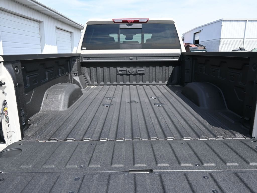 2026 GMC Sierra 2500HD AT4 - Photo 18