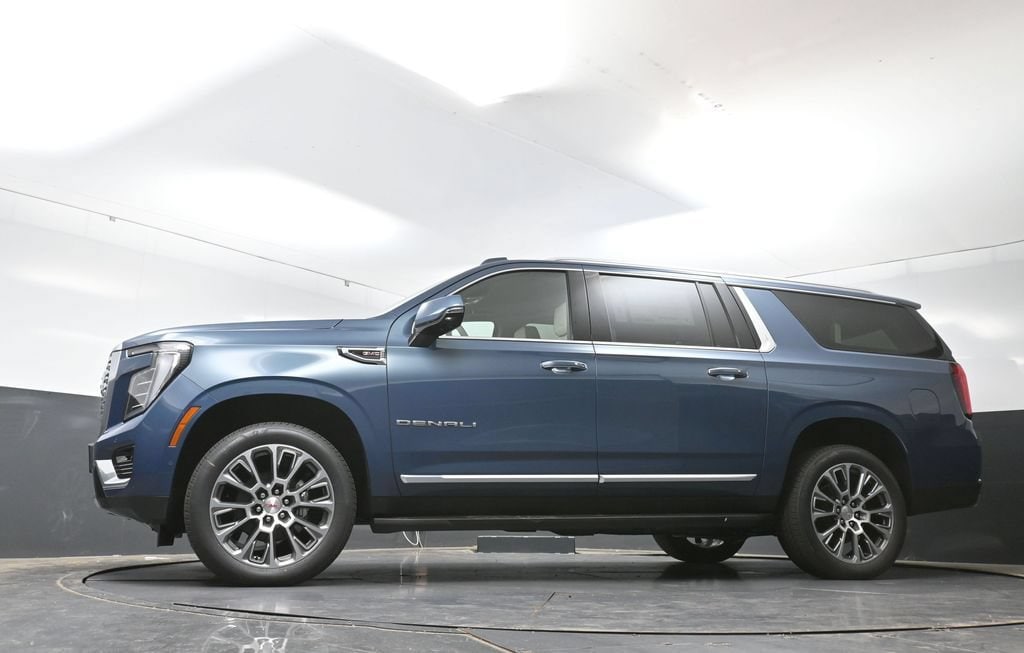 2026 GMC Yukon XL Denali - Photo 53