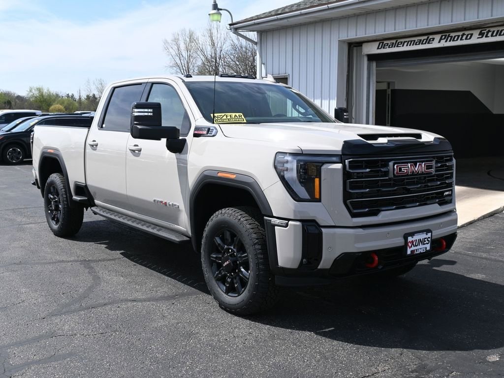 2026 GMC Sierra 2500HD AT4 - Photo 4