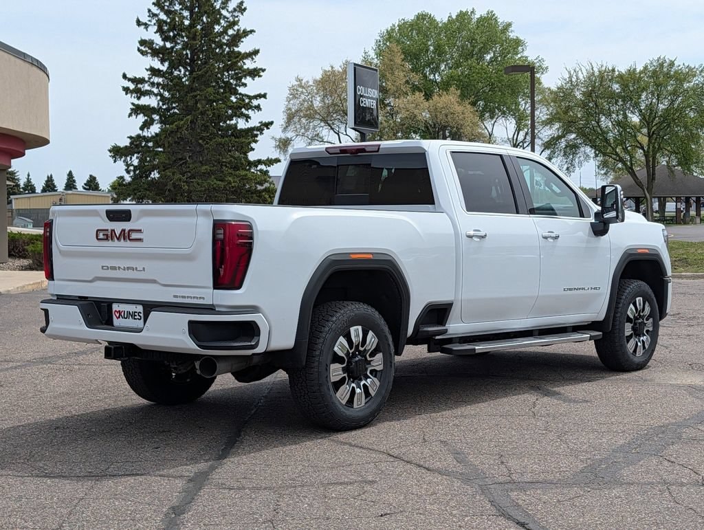 2026 GMC Sierra 3500HD Denali - Photo 15