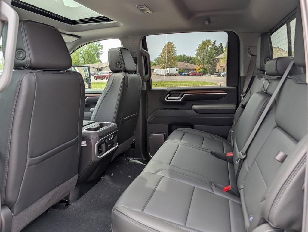 2026 GMC Sierra 3500HD Denali - Photo 32