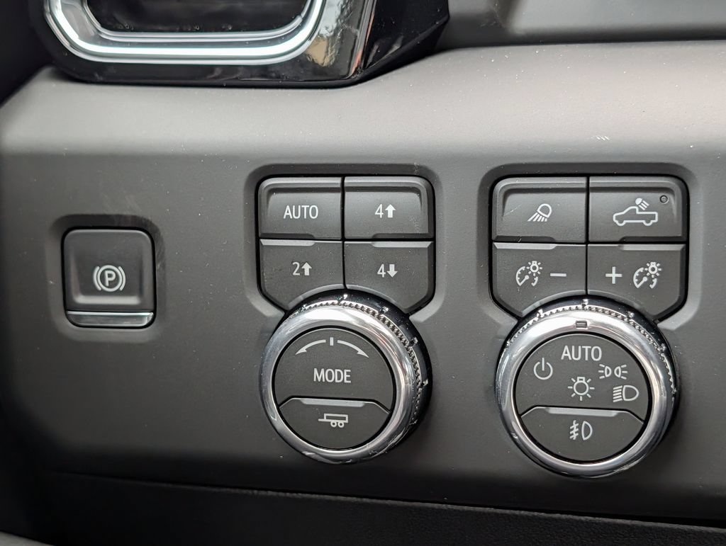 2026 GMC Sierra 3500HD Denali - Photo 42