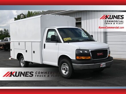 2025 GMC Savana Cutaway 3500 1WT Cutaway Van