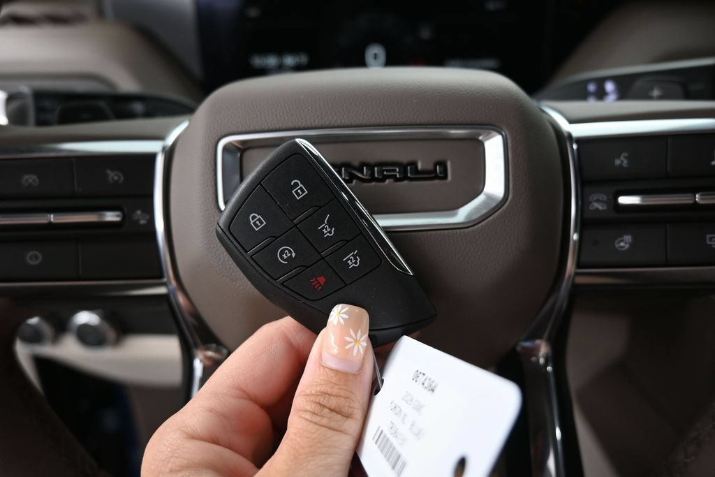 2026 GMC Yukon XL Denali - Photo 40