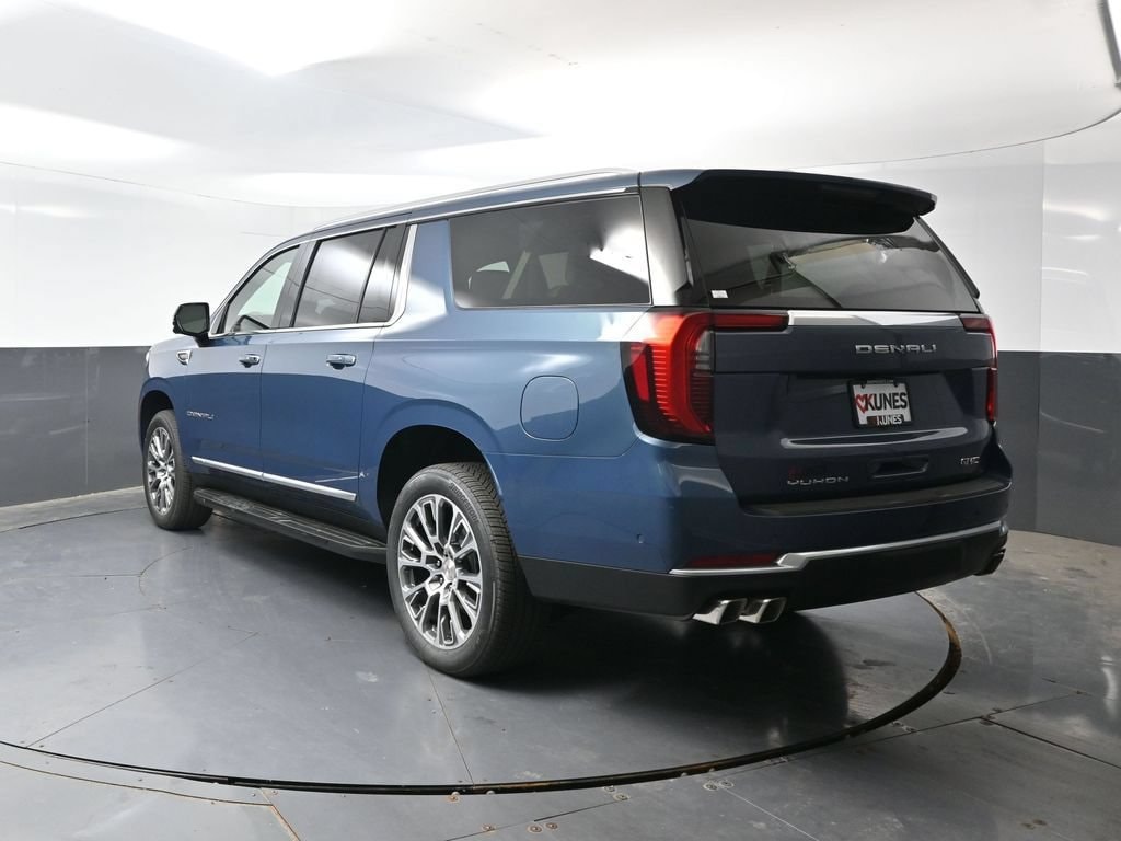2026 GMC Yukon XL Denali - Photo 11