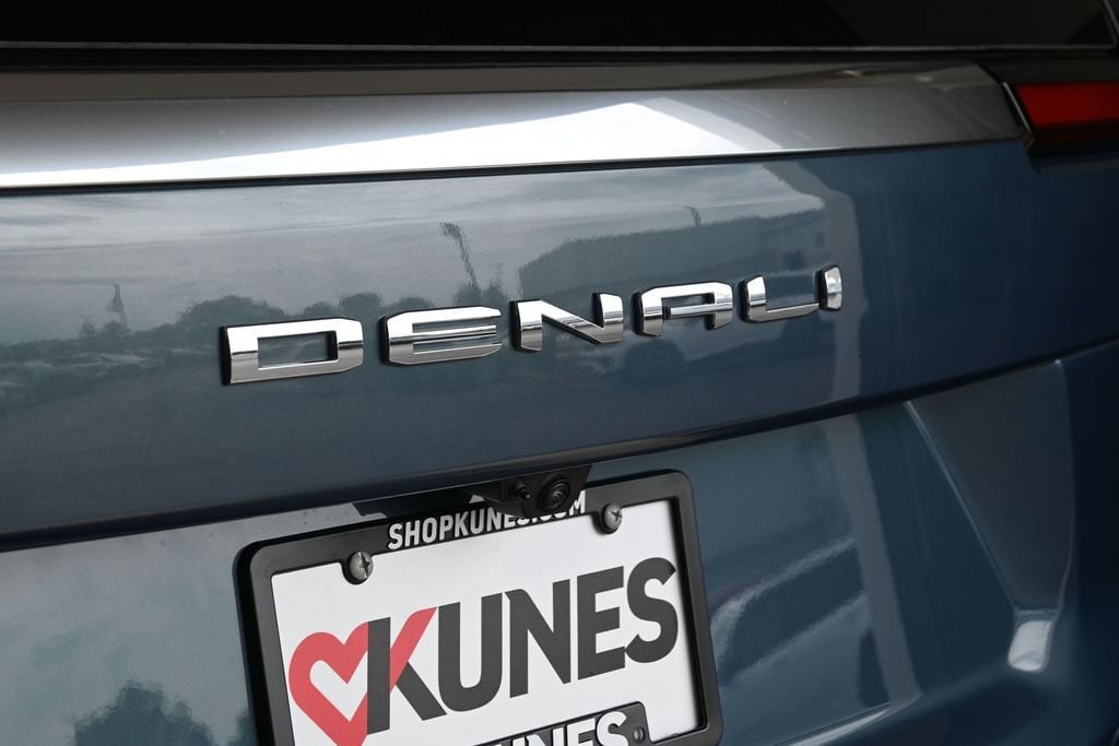 2026 GMC Yukon XL Denali - Photo 13
