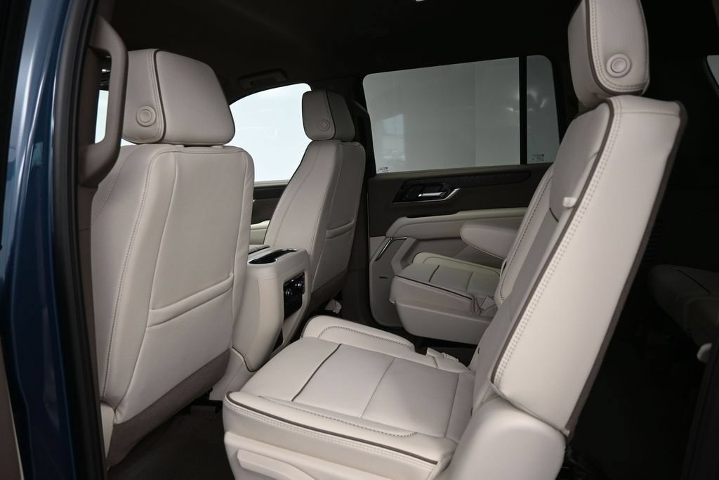 2026 GMC Yukon XL Denali - Photo 18