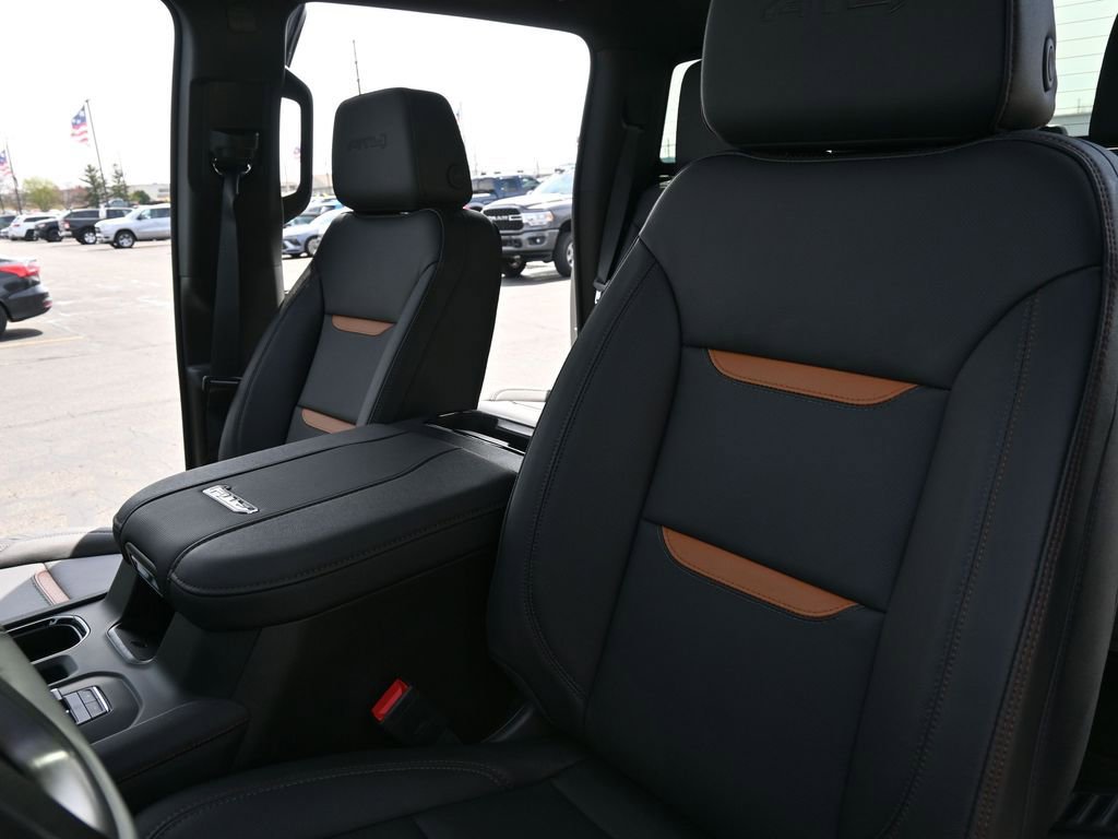 2026 GMC Sierra 2500HD AT4 - Photo 28