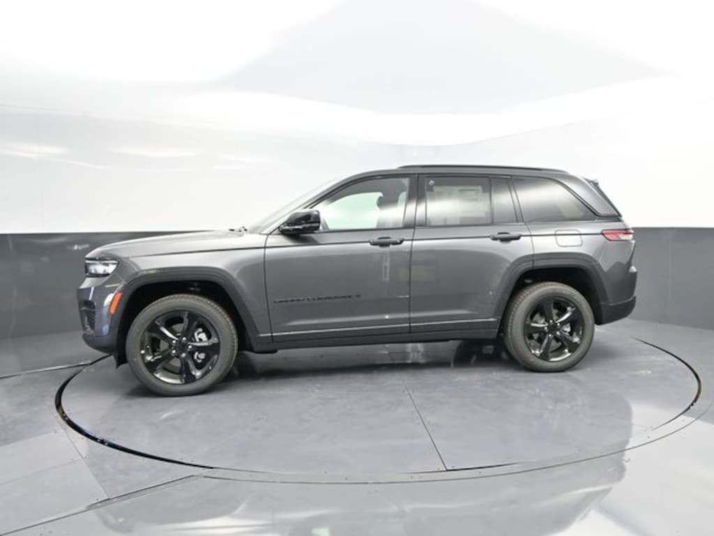 New 2025 Jeep Grand Cherokee Altitude X Sport Utility