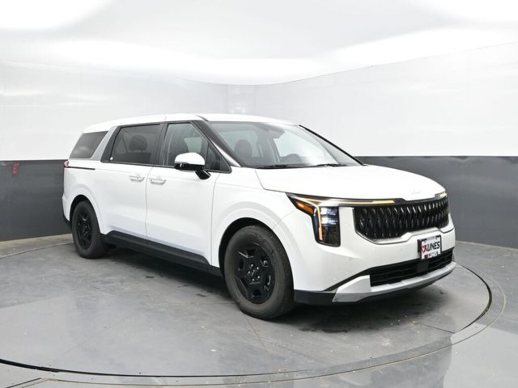 Used 2026 Kia Carnival LXS Minivan/Van