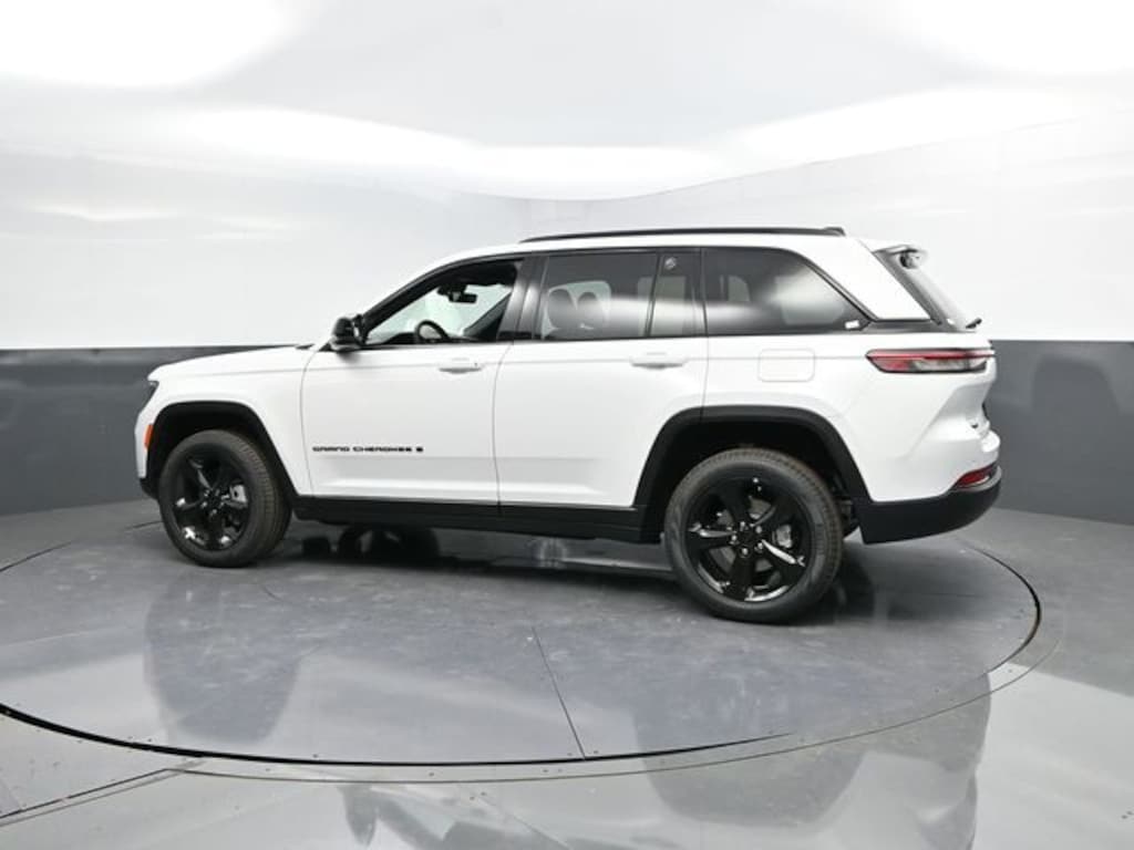 New 2025 Jeep Grand Cherokee Limited Sport Utility